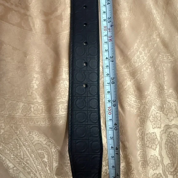 Salvatore Ferragamo Black Leather Belt - Picture 7 of 7